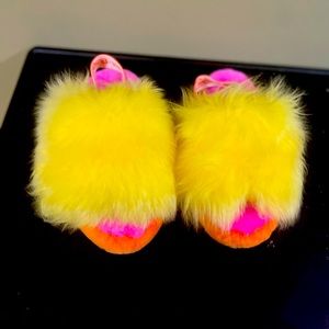 Big bird themed Ugg girls slippers size 3